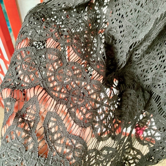 Mossimo Lace Fit & Flare Halter Midi NWT - Picture 5 of 8